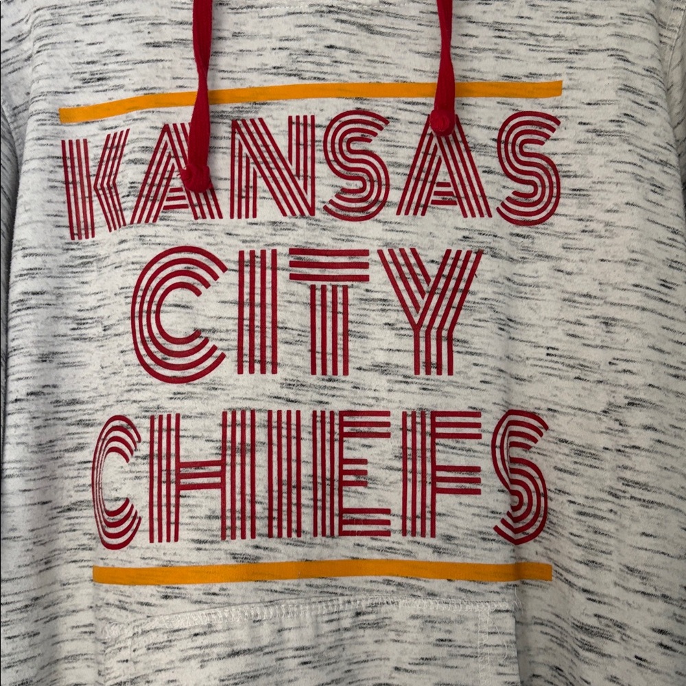 J. America Women’s XL Gray and Red Kansas City Chiefs Sweatshirt - Picture 2 of 6
